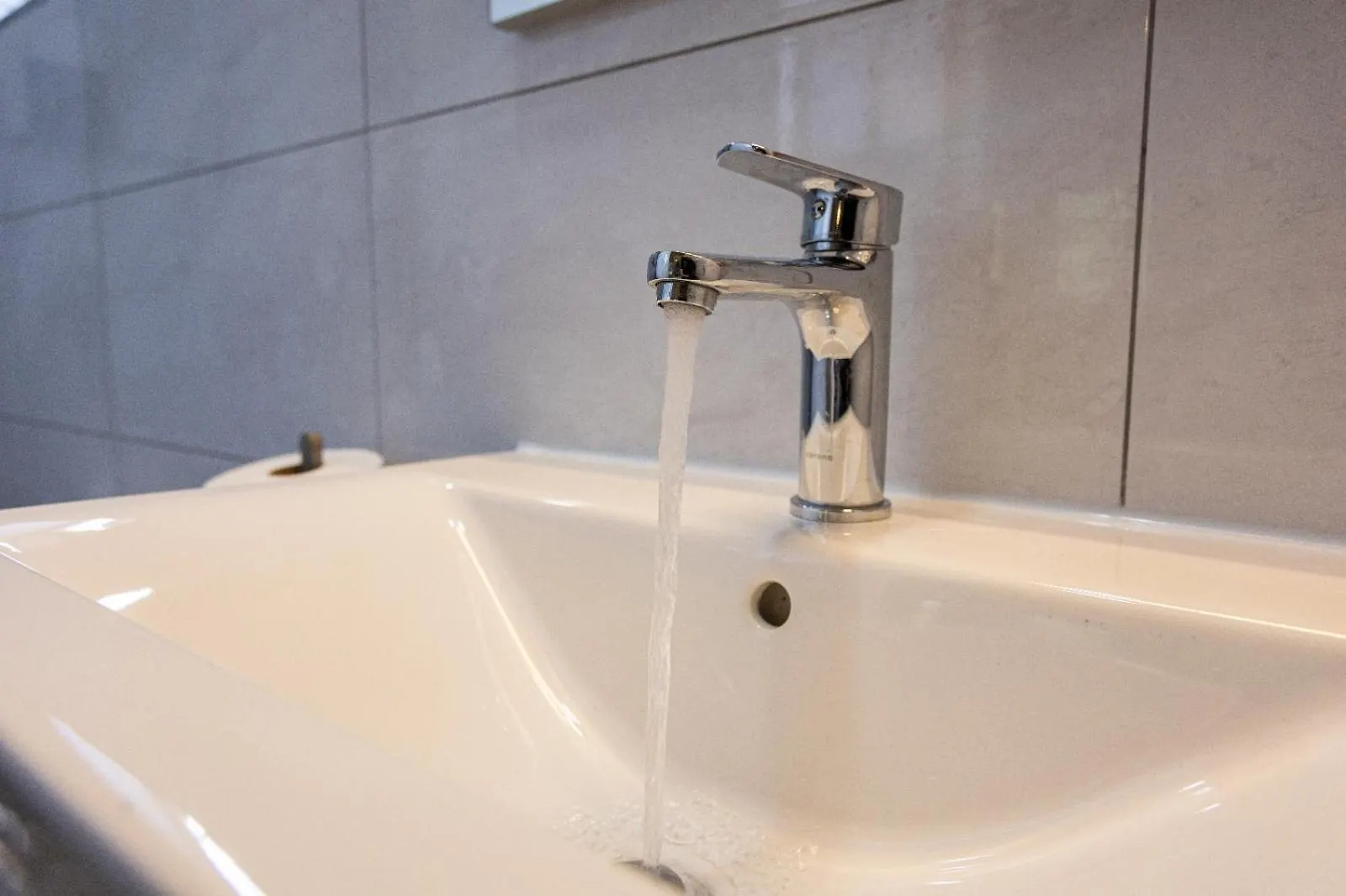 Av Curacao - Centrally Located Spacious Apartment 威廉斯塔德
